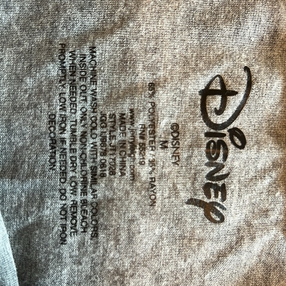 Disney Mickey Women’s Medium fitted T-shirt - Picture 3 of 4